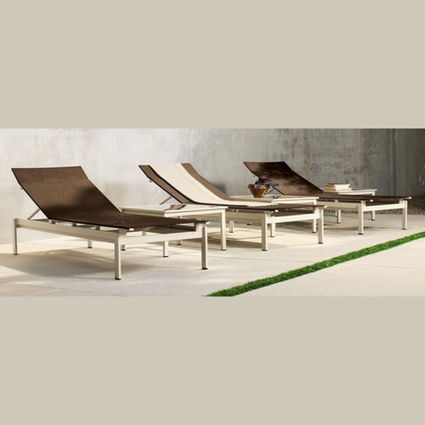 SWIM ADJUSTABLE CHAISE WITH GRADE A SLING