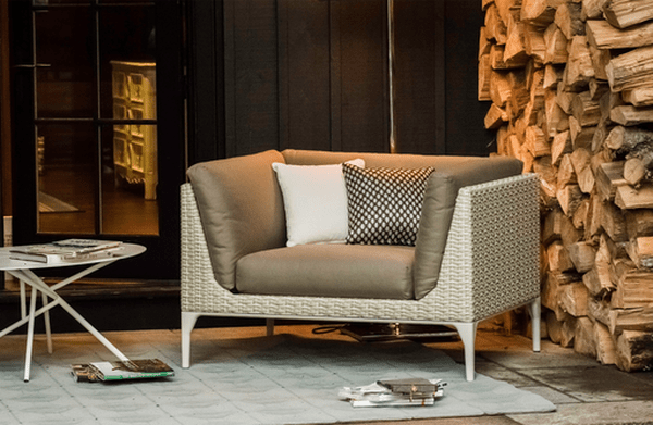 MU LOUNGE CHAIR IN VULCANO - Kolo Collection