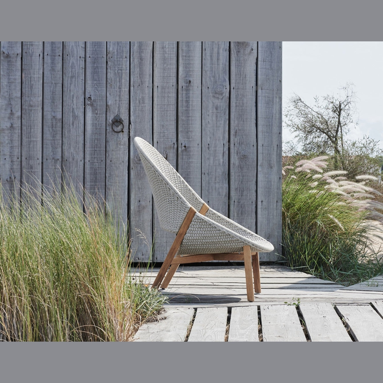 ELIO HIGH BACK LOUNGE CHAIR - LINEN WEAVE - Kolo Collection