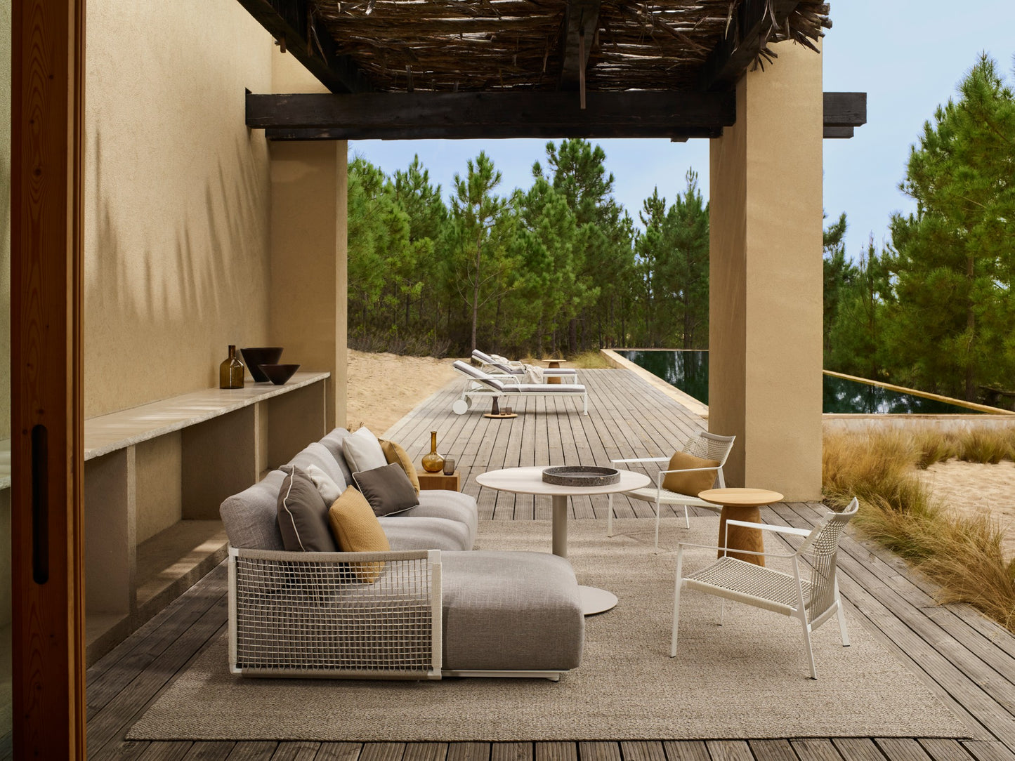 NODI LOUNGE CHAIR