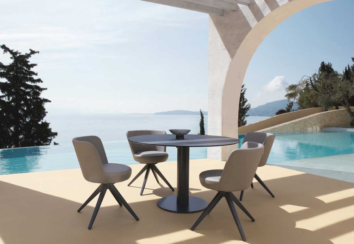 STIZZY 50 ROUND PEDESTAL TABLE, PC STEEL BASE /STANDARD FINISH/HPL TOP