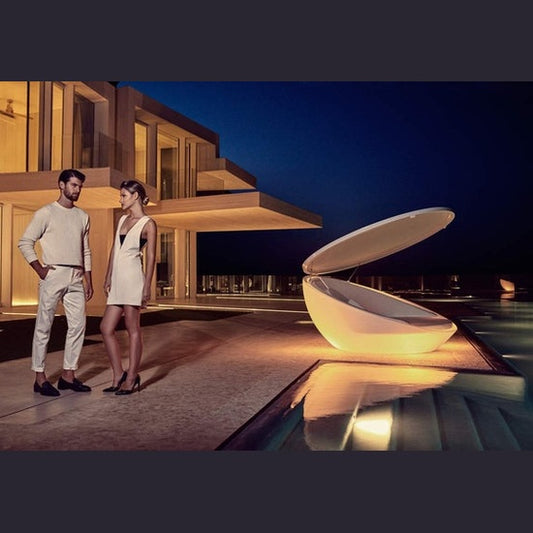 ULM DAYBED WITH CANOPY - Kolo Collection