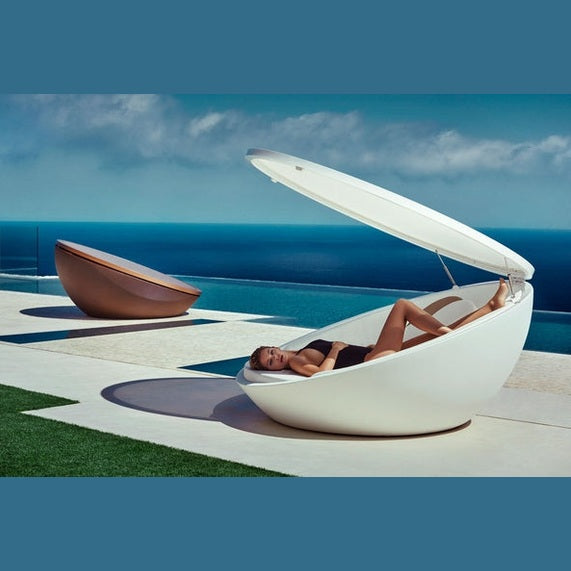 ULM DAYBED WITH CANOPY - Kolo Collection