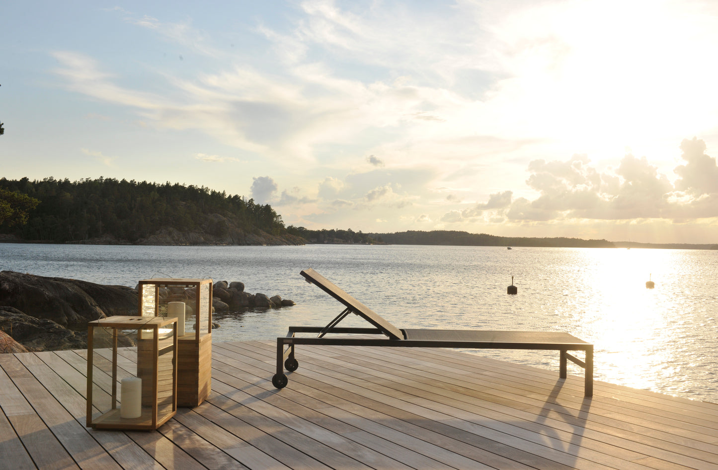 FORUM LOUNGER CHAISE WITH WHEELS / ALUMINUM / BATYLINE