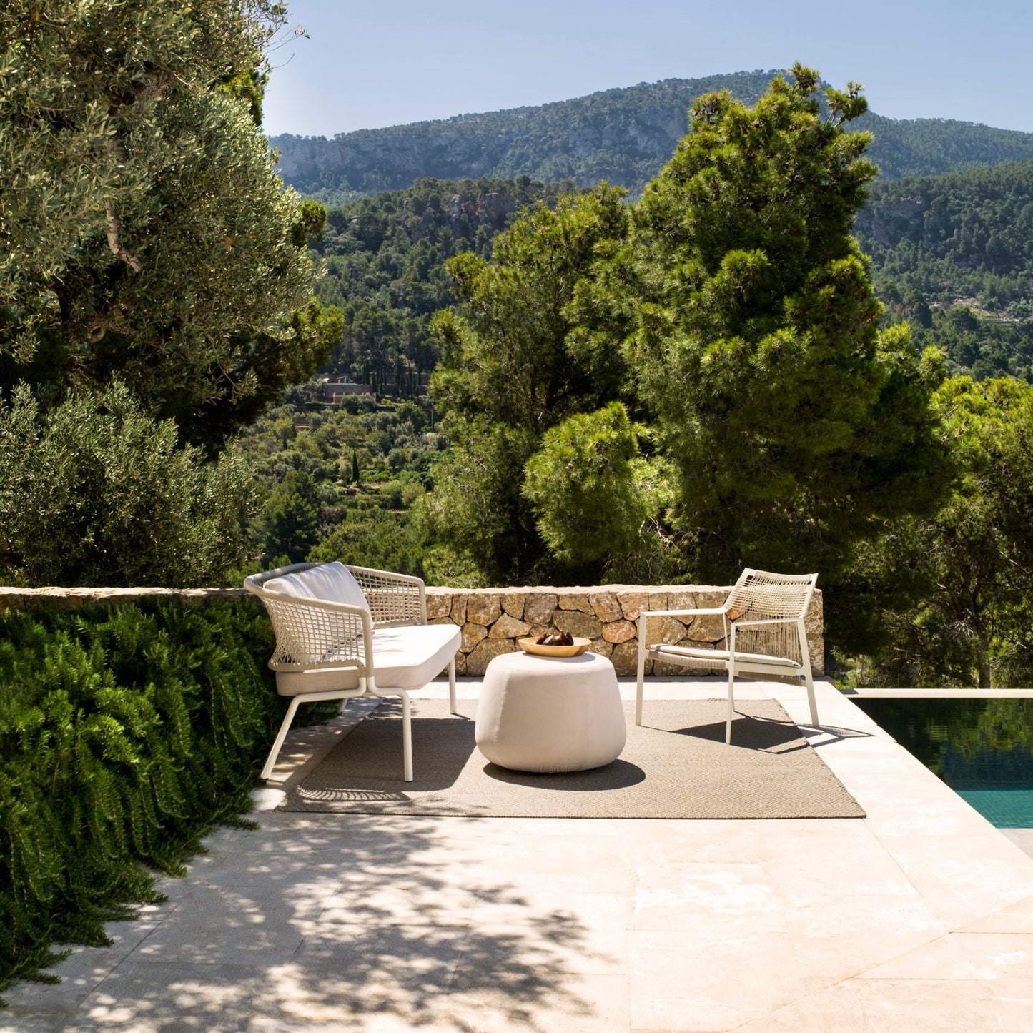CTR 2-SEATER SOFA - Kolo Collection