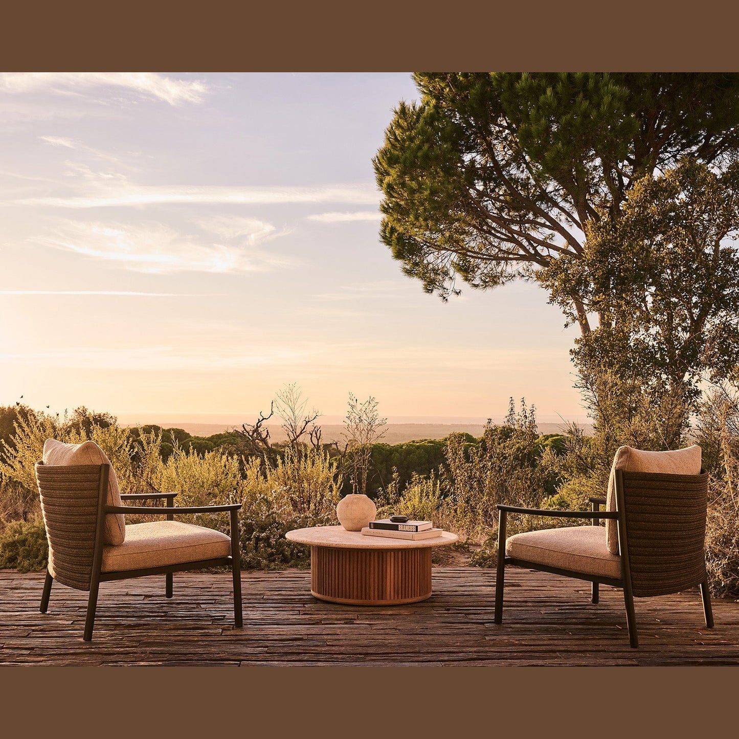 LUCCA LOUNGE CHAIR - Kolo Collection