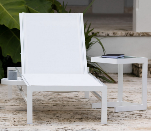 BLEAU LOW CEE SIDE TABLE 18" CLEAR GLASS