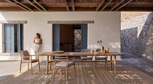 How to Keep Your Space Cohesive When Selecting Outdoor Furniture