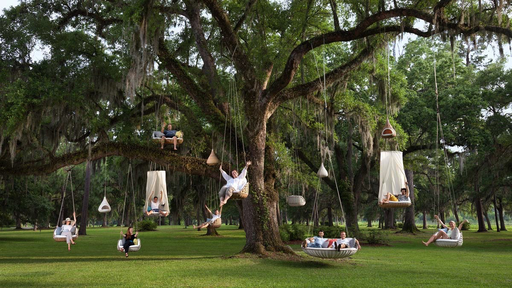SWINGME HANGING LOUNGE CHAIR
