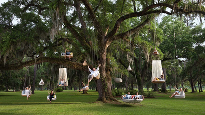 SWINGME HANGING LOUNGE CHAIR