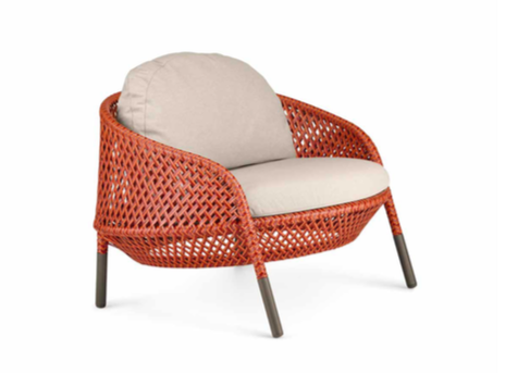 AHNDA LOUNGE CHAIR