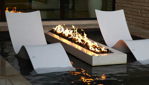 AUTOGRAPH CHAISE - WATER UP TO 12" DEEP