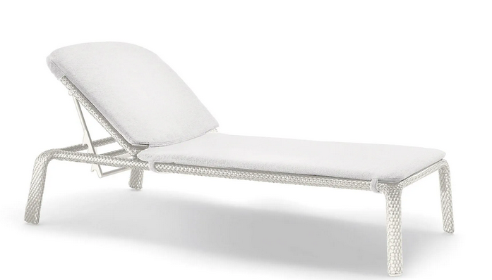 SEASHELL BEACH CHAIR IN CHALK