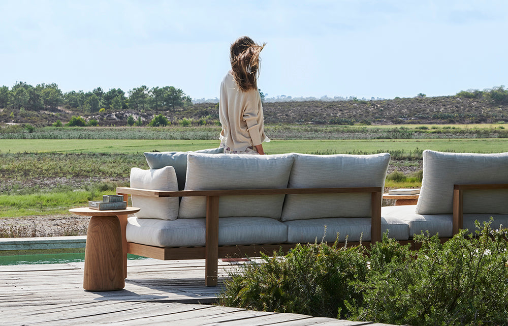 PURE 2-SEATER SOFA / TEAK