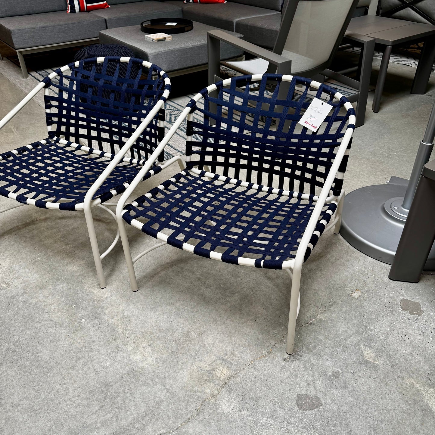 BROWN JORDAN KANTAN LOUNGE CHAIR