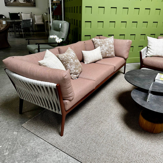 BROWN JORDAN H COLLECTION SOFA + LOUNGE CHAIRS