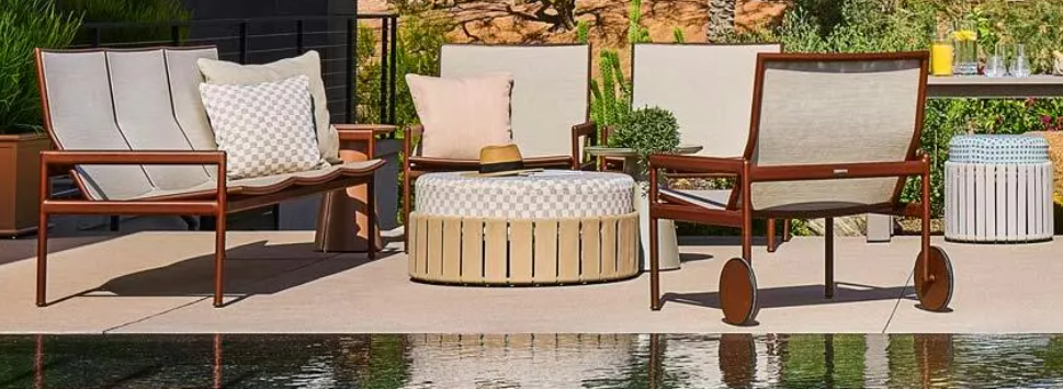 SONORA CUSHION LOUNGE CHAIR W/ WHEELS GRADE F